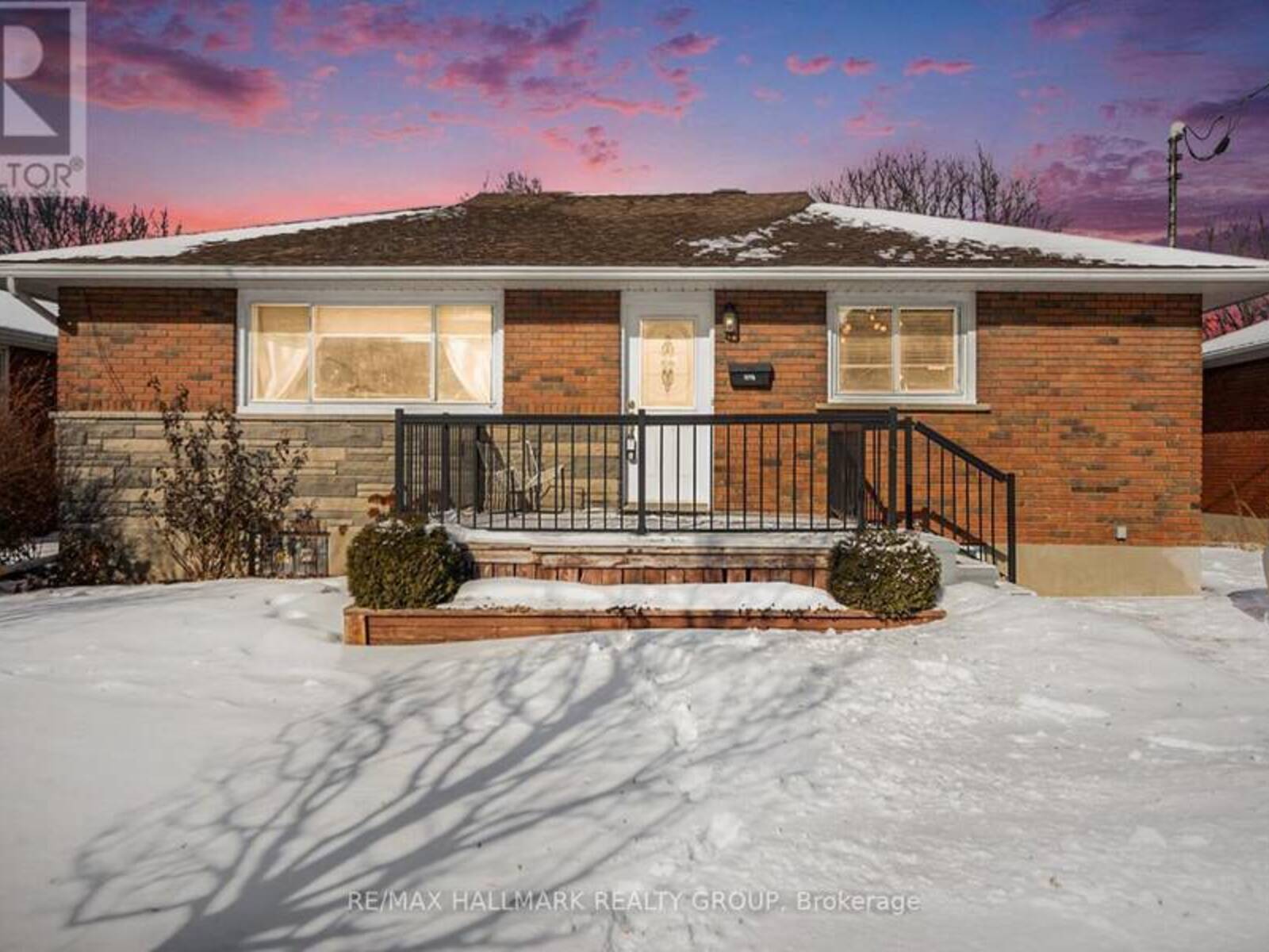 1467 LEPAGE AVENUE, Ottawa, Ontario K1Z 8C8