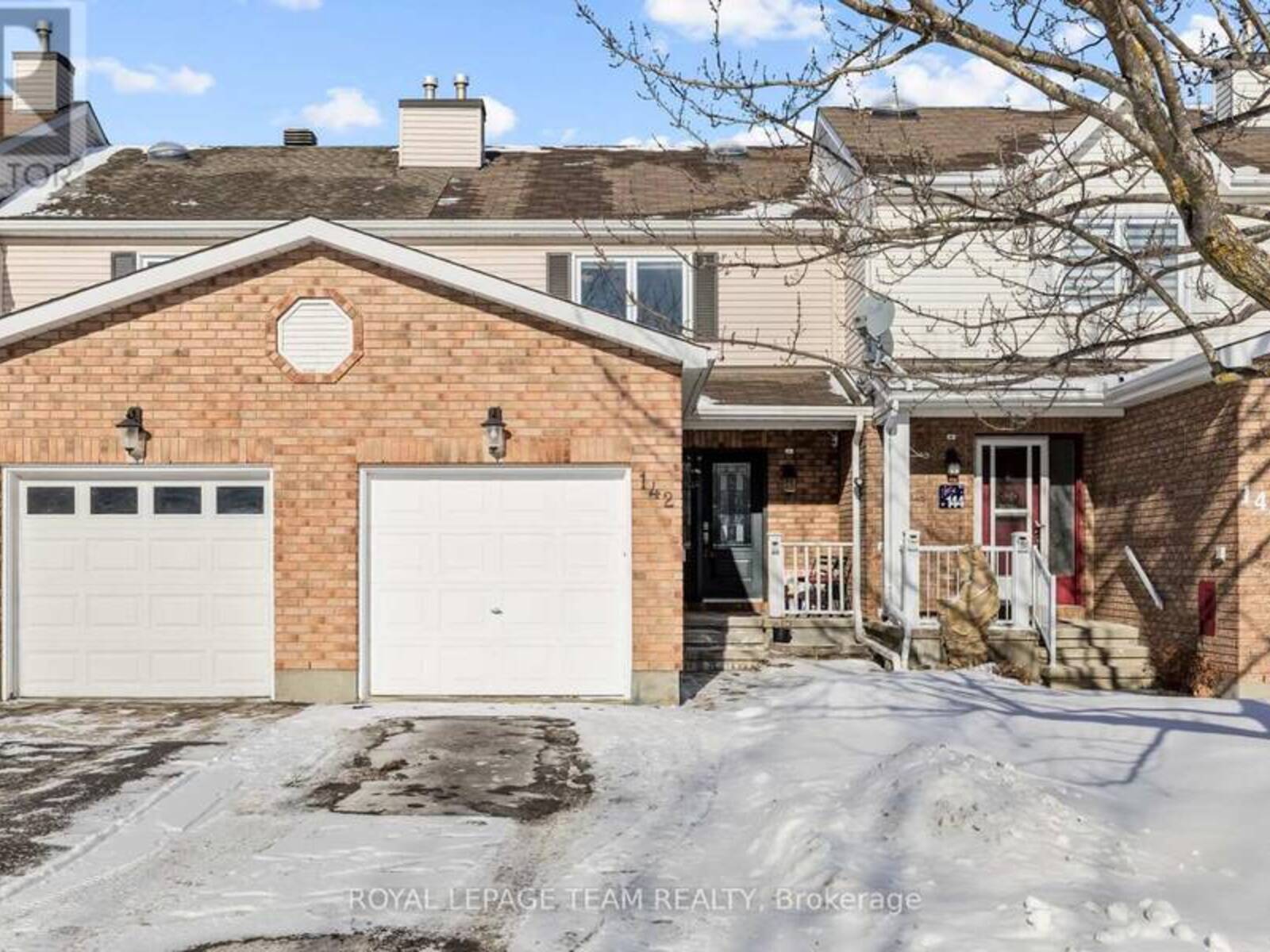 142 MARKLAND CRESCENT, Ottawa, Ontario K2G 5Z9