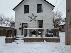 12 HERRIOTT STREET W Carleton Place Ontario, K7C 2A5