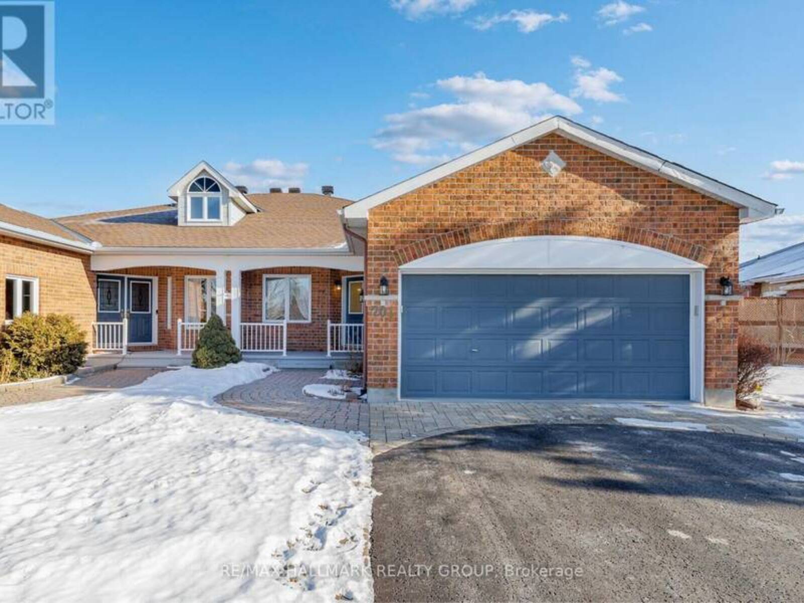 201 PINE HILL DRIVE N, Ottawa, Ontario K2M 2V1