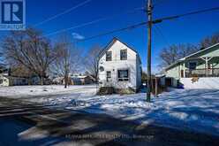 22 SECOND STREET | Smiths Falls Ontario | Slide Image Five