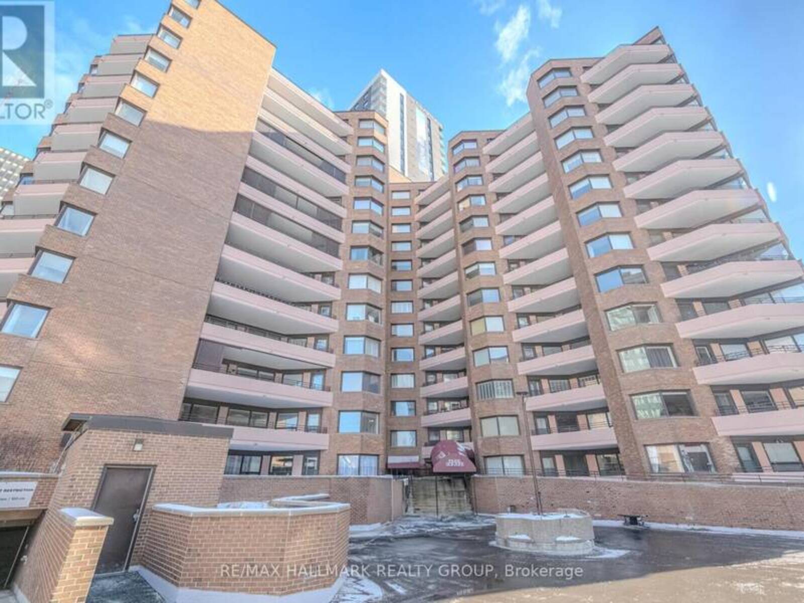 905 - 151 BAY STREET, Ottawa, Ontario K1R 7T2