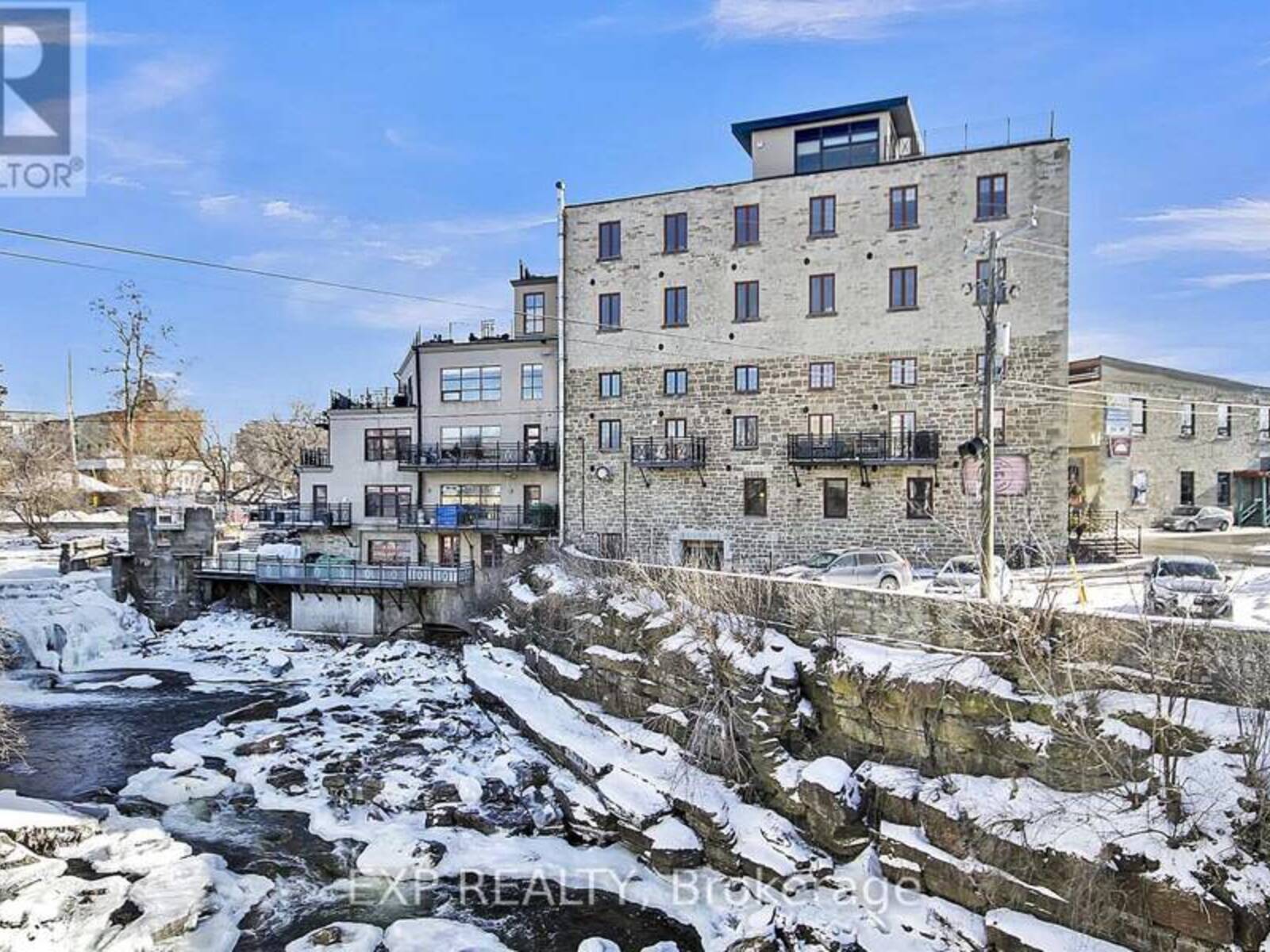 302 - 7 MILL STREET, Almonte, Ontario K0A 1A0