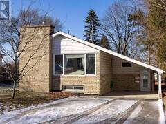 220 INDIAN ROAD W Kingston Ontario, K7M 1T5