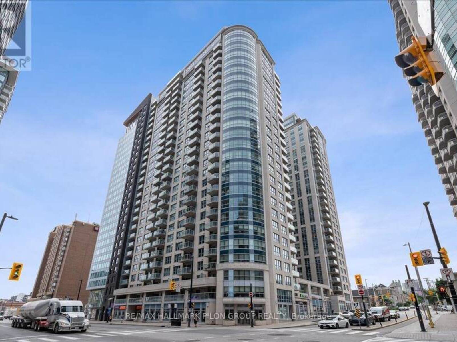 405 - 242 RIDEAU STREET, Ottawa, Ontario K1N 0B7