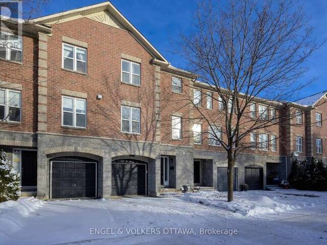 165 ARCOLA PRIVATE Ottawa Ontario, K1K 4W9