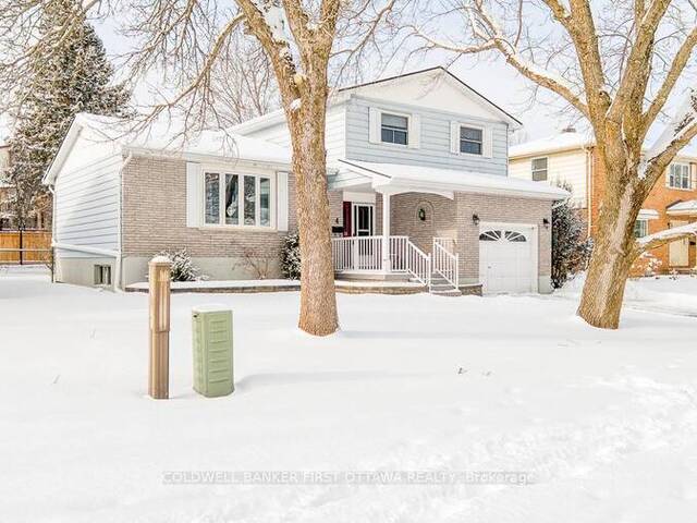 4 RIDGEVIEW PLACE Perth Ontario, K7H 3K8