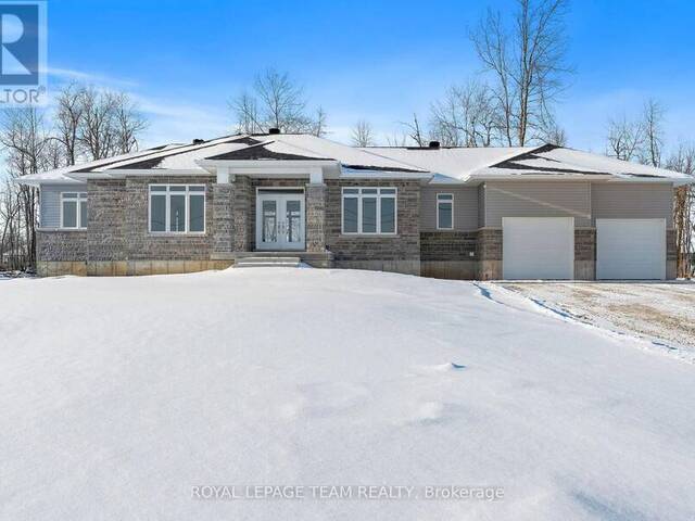 46 TENNANT DRIVE Smiths Falls Ontario, K7A 4S5