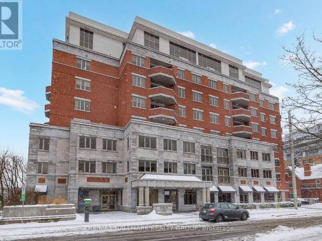 210 - 320 MCLEOD STREET Ottawa Ontario, K2P 1A3 - 1 Bedroom Condo For Sale