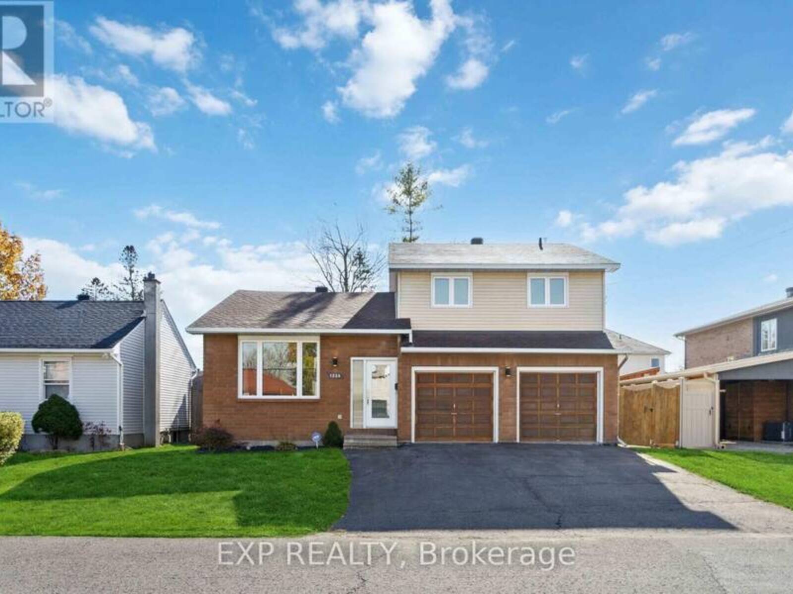 1534 ROSEBELLA AVENUE, Ottawa, Ontario K1T 1E8