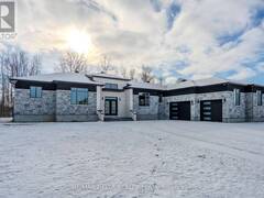 651 BALLYCASTLE CRESCENT Ottawa Ontario, K1X 0A3