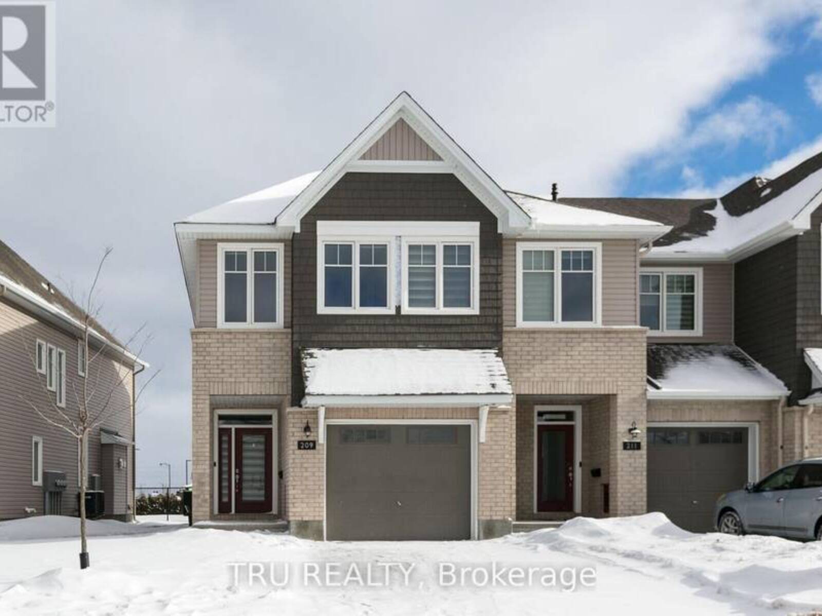 209 FINSBURY AVENUE, Ottawa, Ontario K2S 2X9