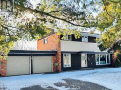 12 PELLAN CRESCENT Ottawa Ontario, K2K 1J5