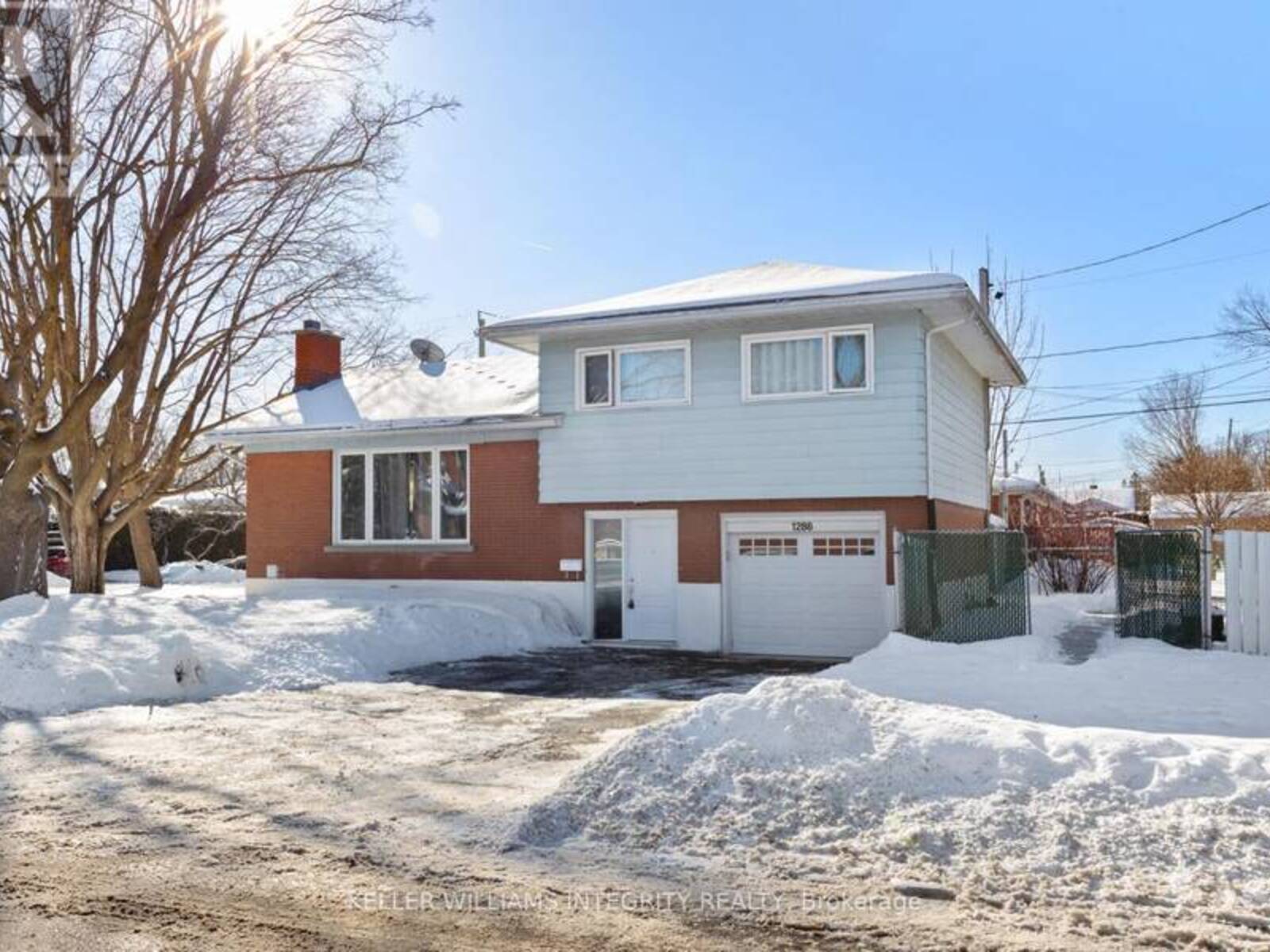 1286 ALBANY DRIVE, Ottawa, Ontario K2C 2L8