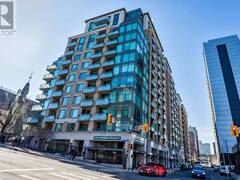 1011 - 238 BESSERER STREET Ottawa Ontario, K1N 6B1