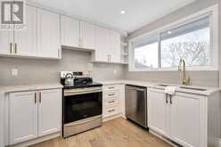 18 WOLMSLEY CRESCENT | Ottawa Ontario | Slide Image Nine