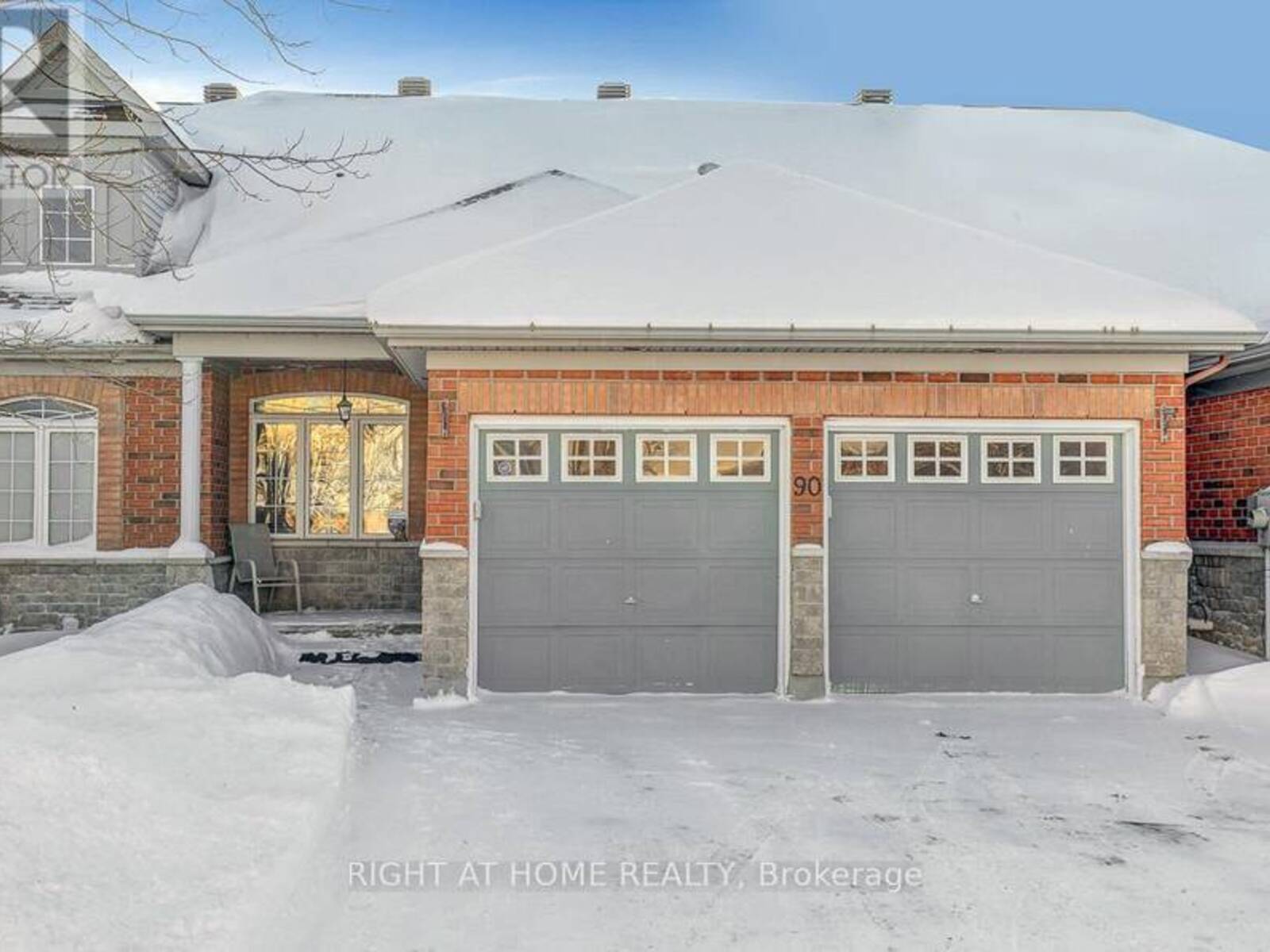 90 KINMOUNT, Ottawa, Ontario K2T 1K1