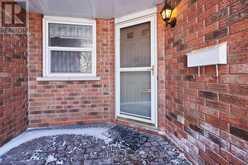 59 ROBARTS CRESCENT | Ottawa Ontario | Slide Image Two