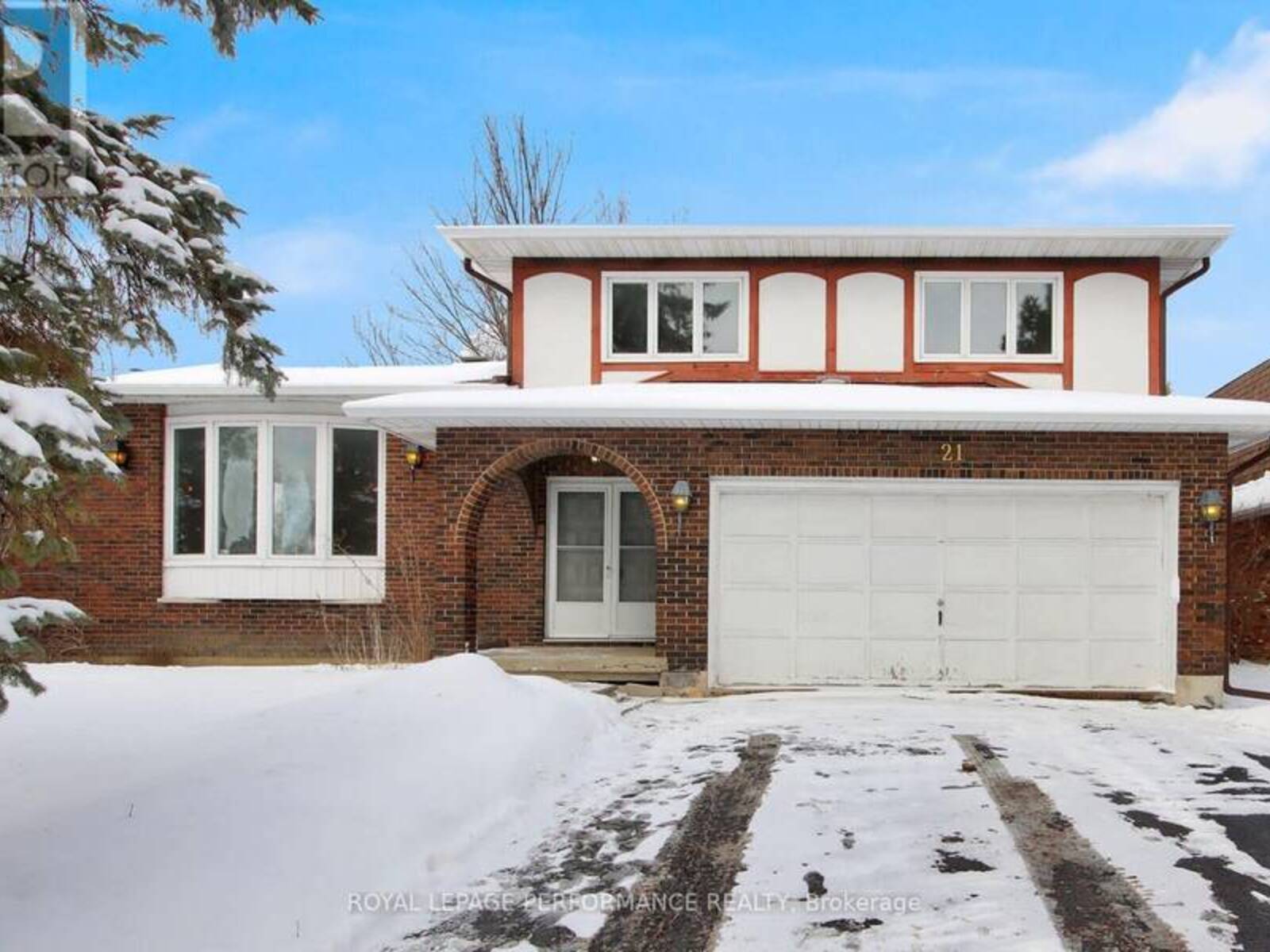 21 NANCY AVENUE, Ottawa, Ontario K2H 8L3