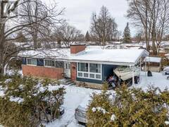 935 GOREN AVENUE Ottawa Ontario, K1S 1N4