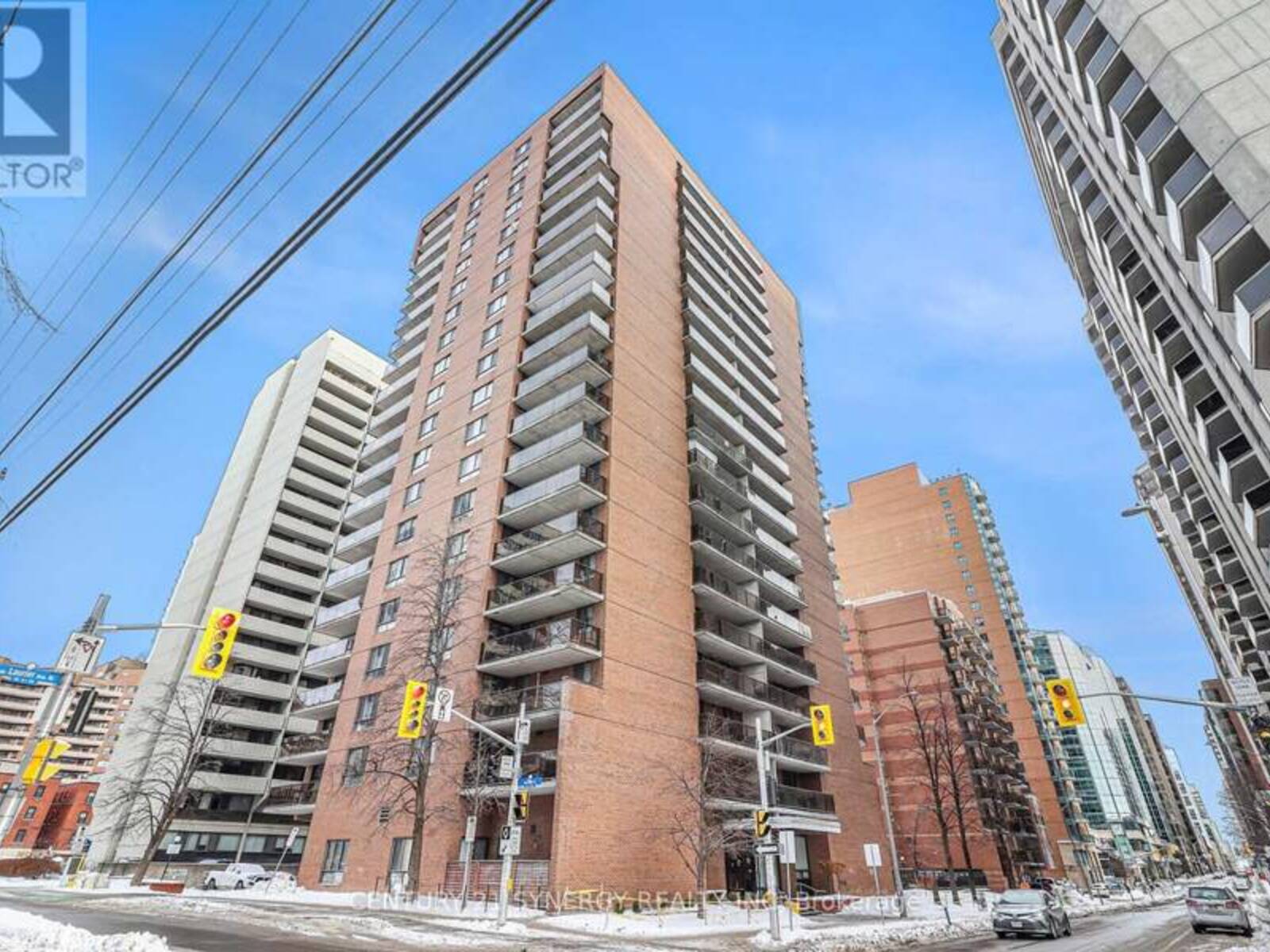 405 - 475 LAURIER AVENUE, Ottawa, Ontario K1R 7X1