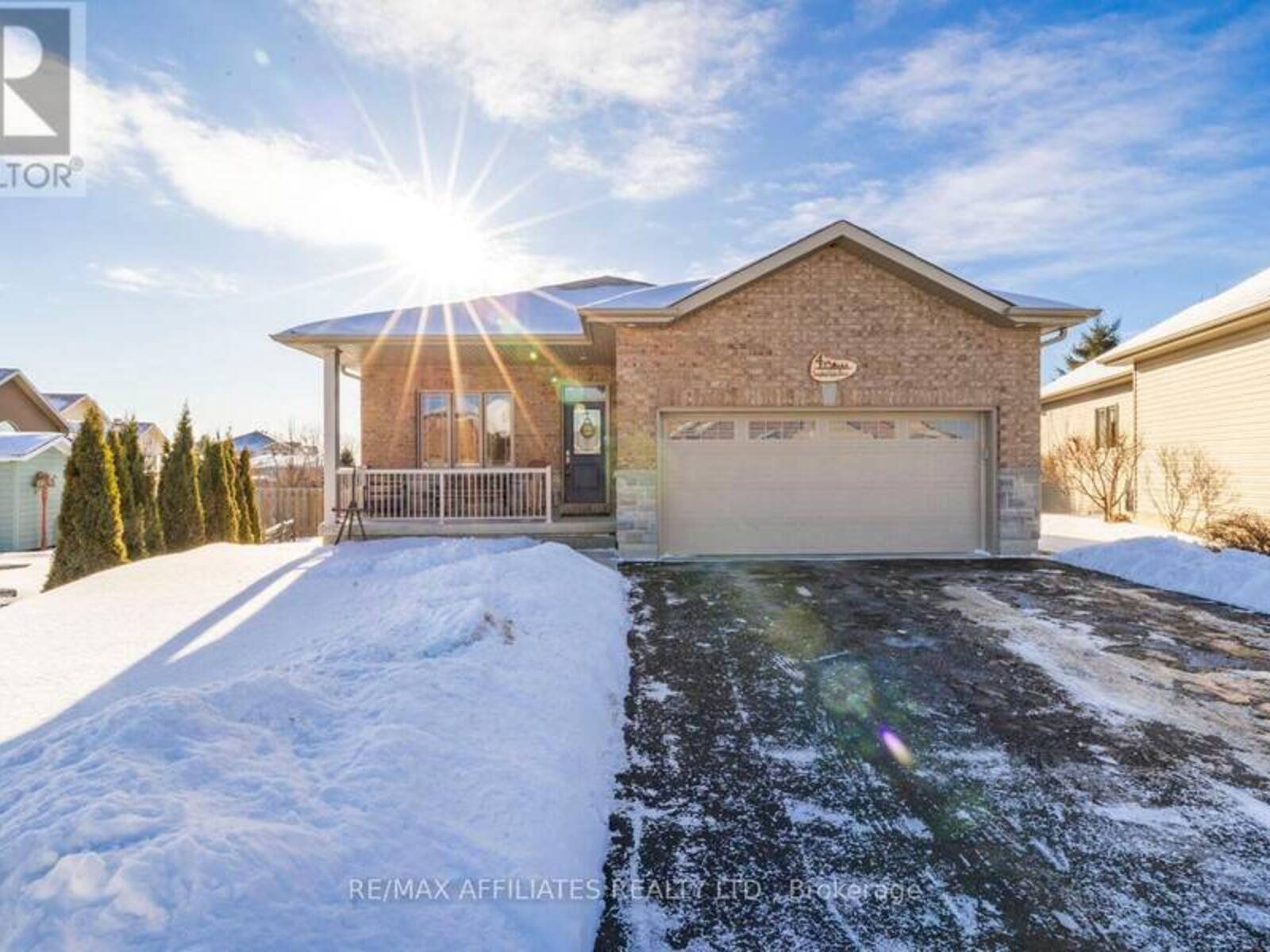 4 SENATORS GATE DRIVE, Perth, Ontario K7H 0B5