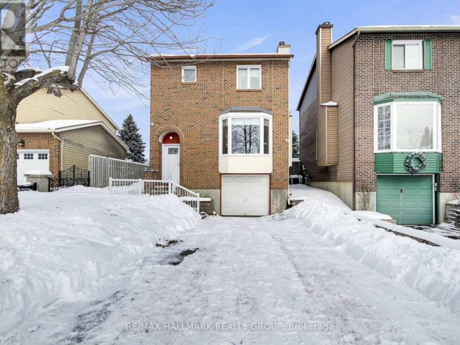 13 COOLSPRING CRESCENT, Ottawa, Ontario K2E 7M7