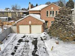 44 HUNTSMAN CRESCENT Ottawa Ontario, K2M 1C4