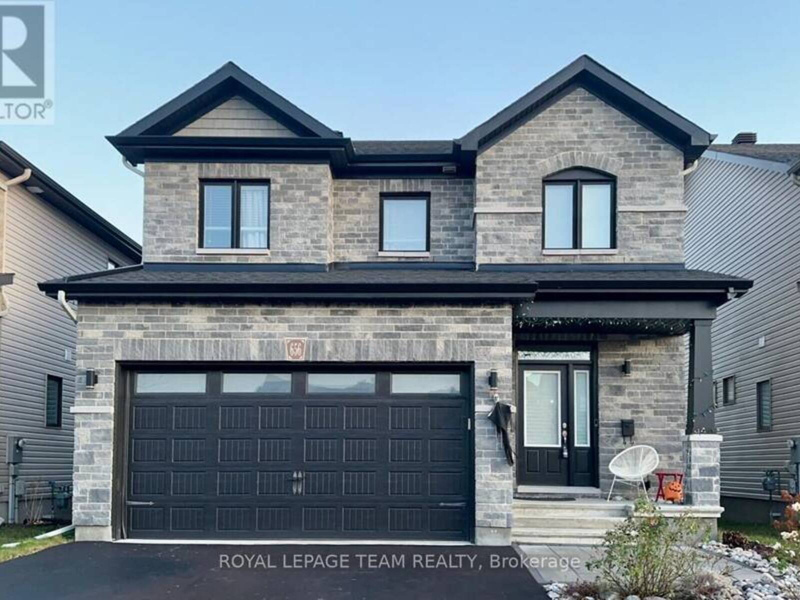 656 PARADE DRIVE, Ottawa, Ontario K2S 0Y9