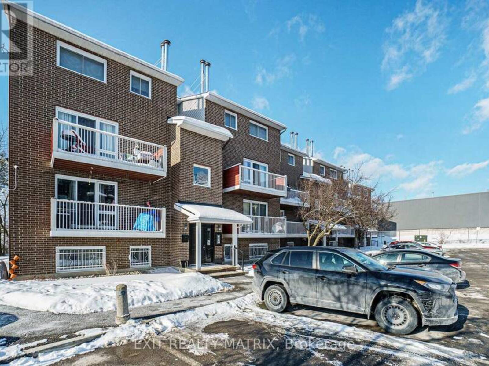 105 - 1589 ST BERNARD STREET, Ottawa, Ontario K1T 3H4