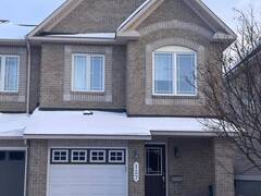 127 FORESTBROOK STREET Ottawa Ontario, K2K 0A8