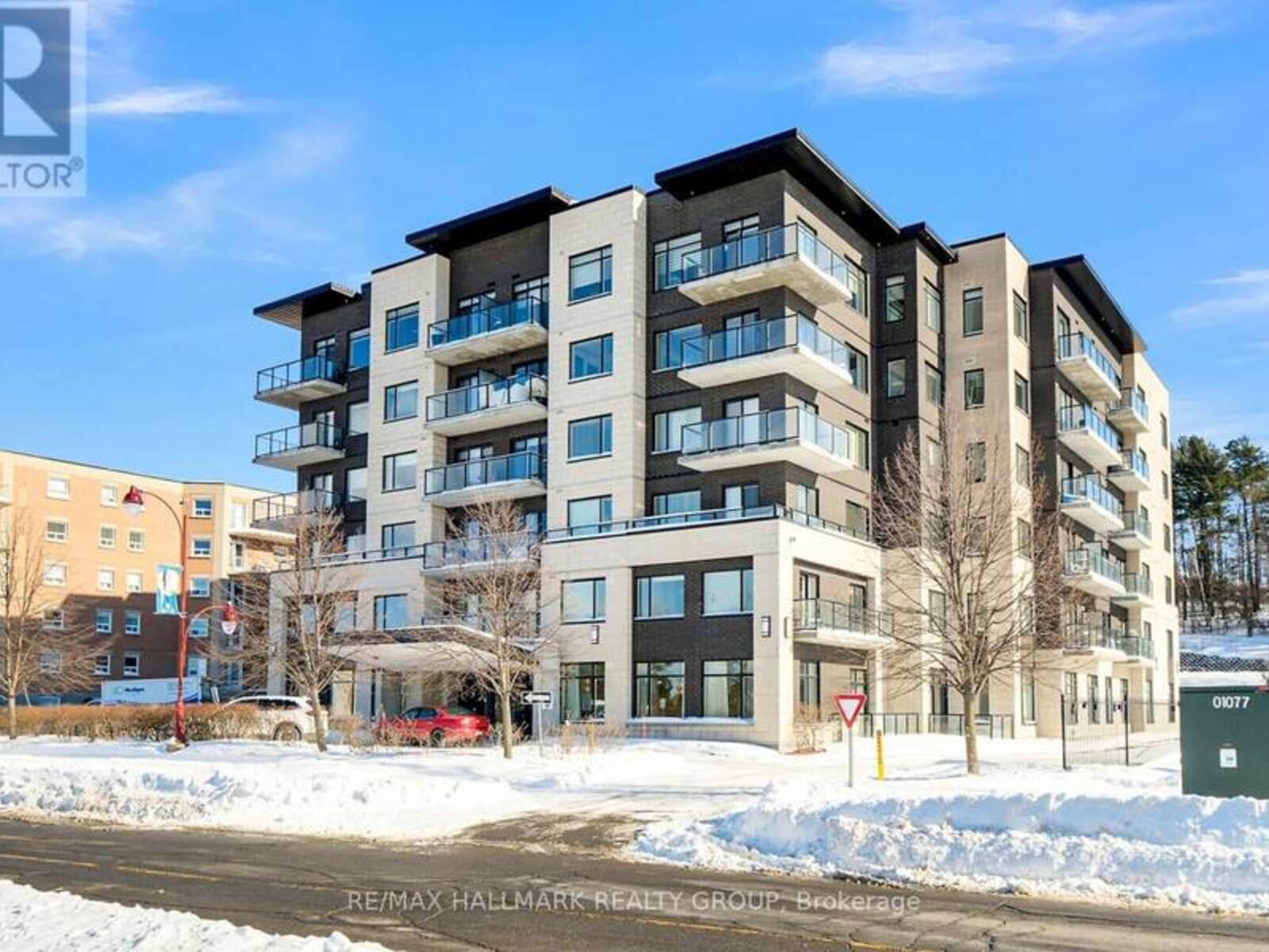 208 - 310 CENTRUM BOULEVARD, Ottawa, Ontario K1E 0A3