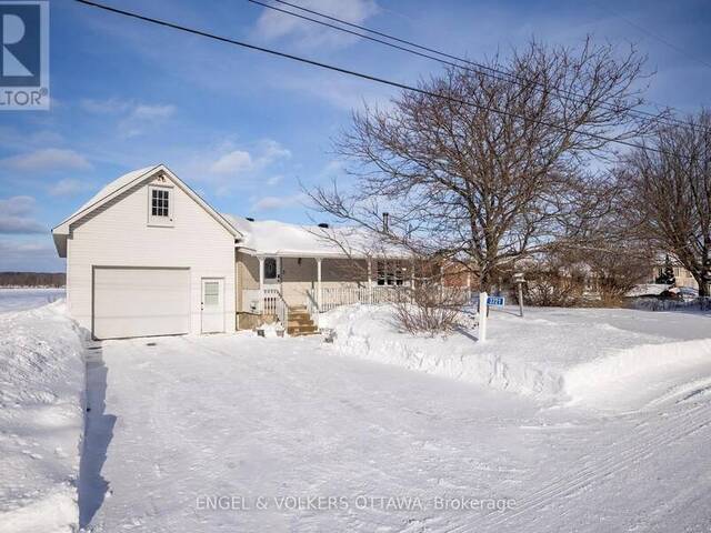 3721 CH PRUDHOMME ROAD Alfred and Plantagenet Ontario, K0A 3K0 - 4 Bedrooms Waterfront Home For sale