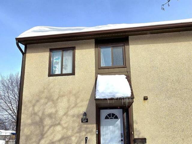 12F LARKSHIRE LANE Ottawa Ontario, K2J 1Y6 - Property For Sale