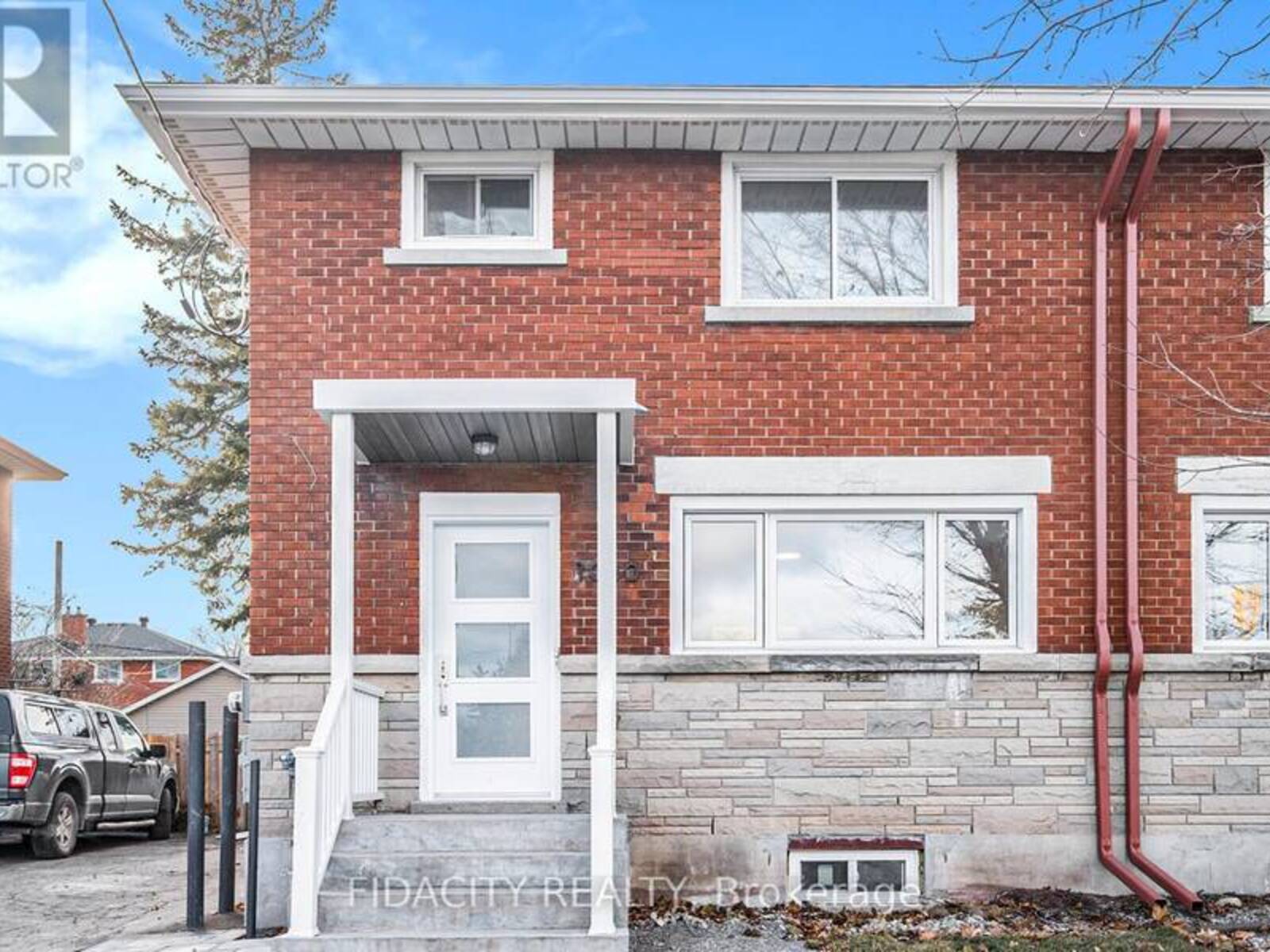 1030 MAITLAND AVENUE, Ottawa, Ontario K2C 2B6