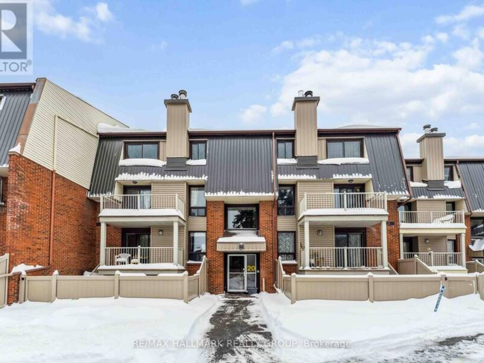 2 - 20 SWEETBRIAR CIRCLE, Ottawa, Ontario K2J 2K4