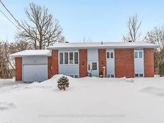 8 CHARLEBOIS DRIVE Clarence-Rockland Ontario, K4K 1K7