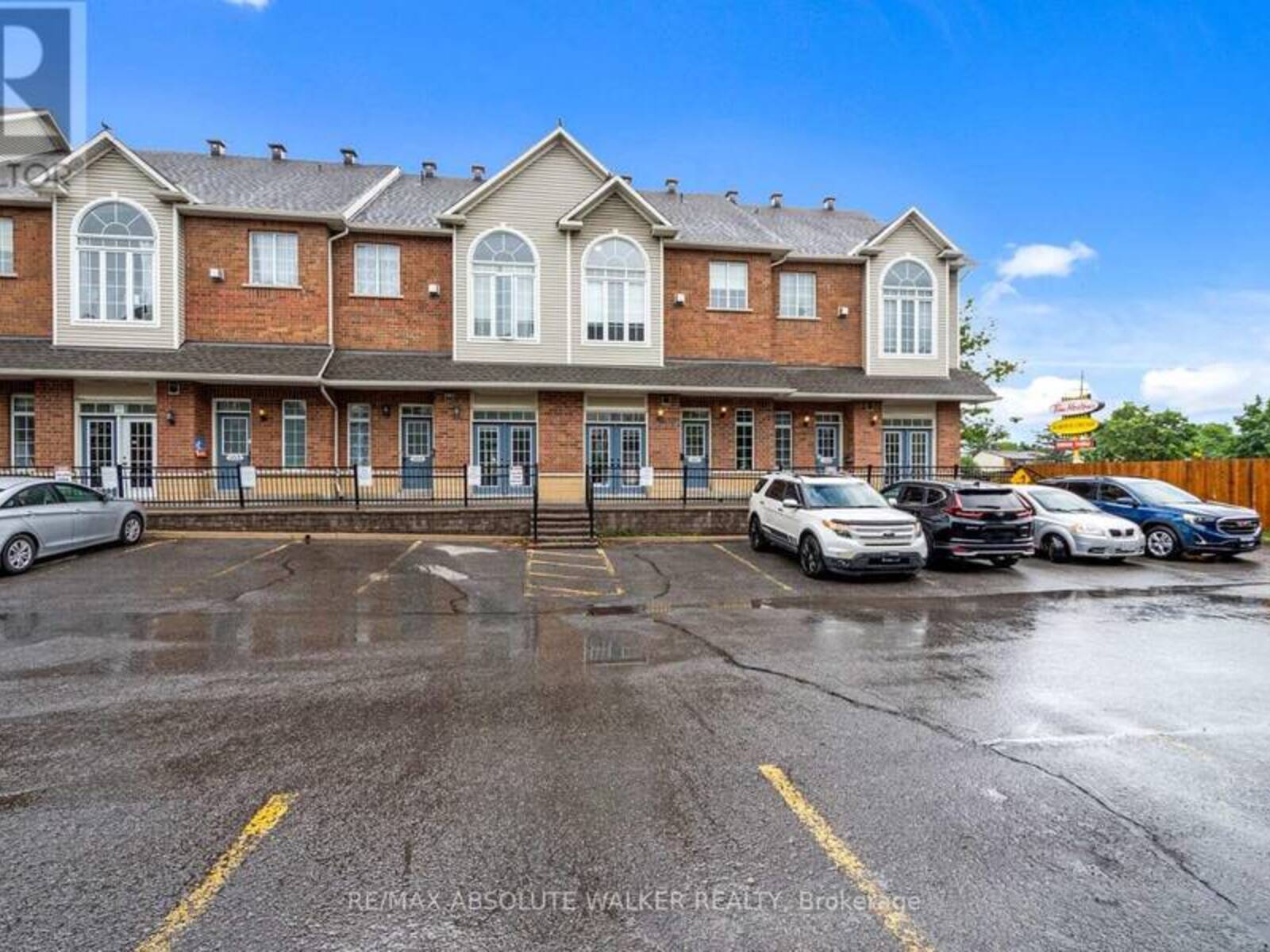 7 - 107 GATESTONE PRIVATE, Ottawa, Ontario K1J 1K5