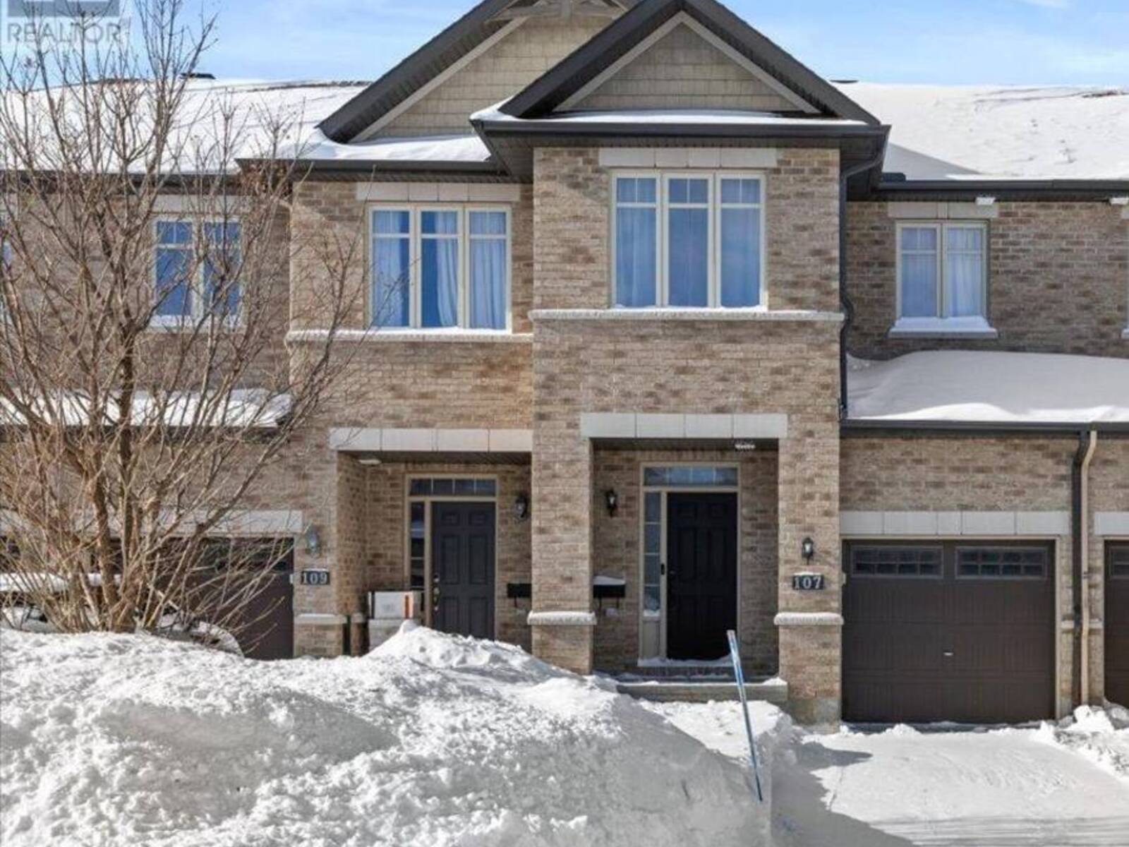 107 WATCHHORN GROVE, Ottawa, Ontario K1V 2N3