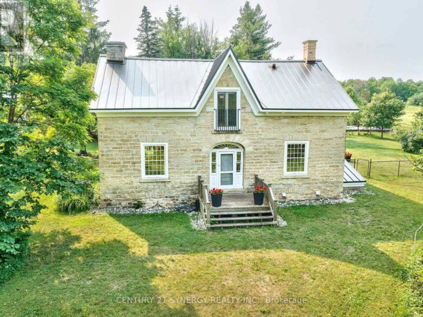 207 ALLANS MILL ROAD, Perth, Ontario K7H 3C5