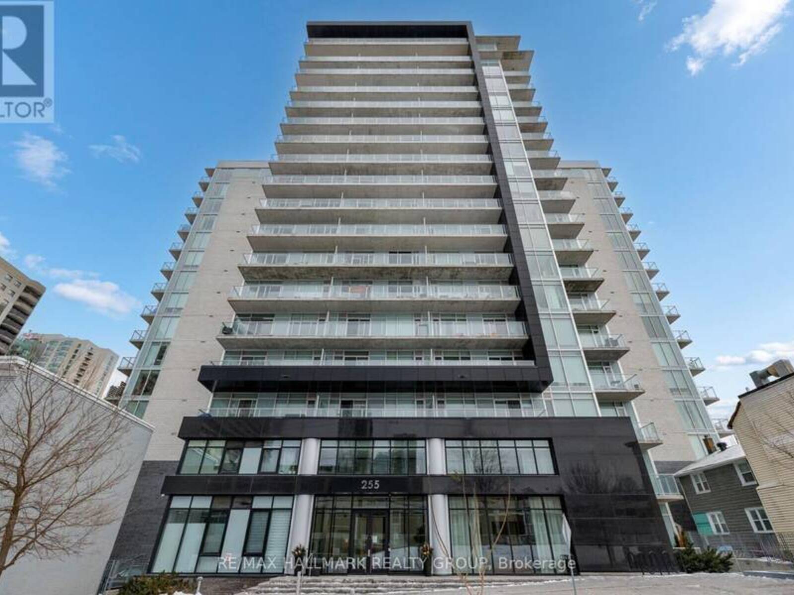 812 - 255 BAY STREET, Ottawa, Ontario K1R 0C5