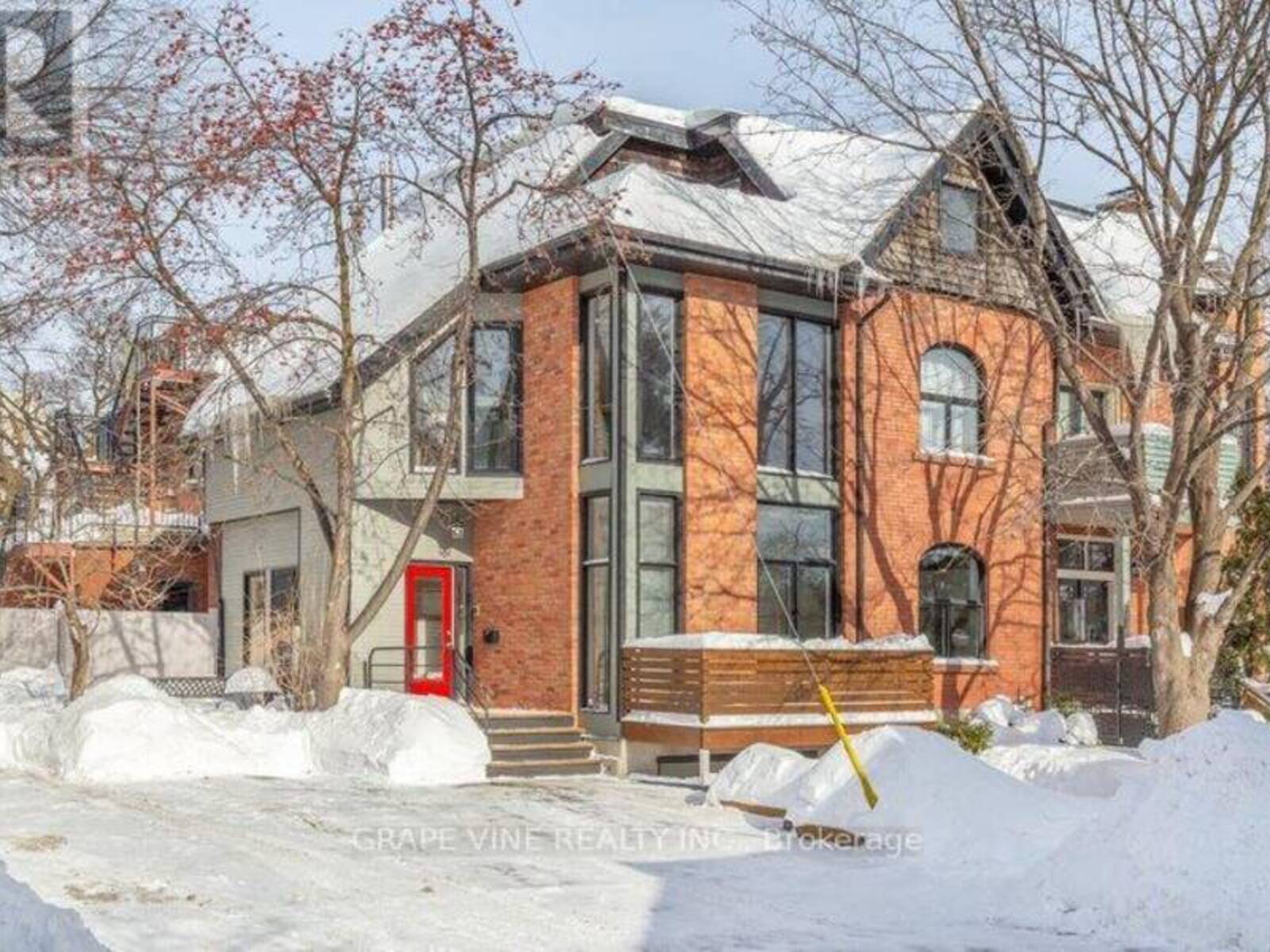 1 PATTERSON AVENUE, Ottawa, Ontario K1S 1X9