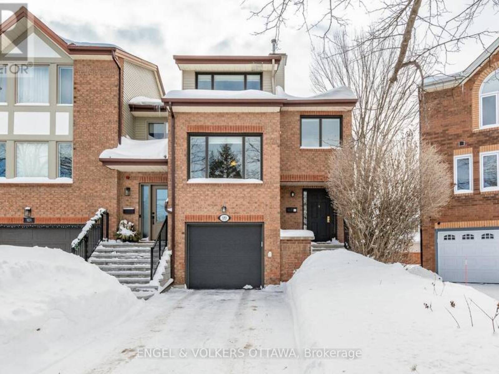 99 DUNBARTON COURT, Ottawa, Ontario K1K 4L5