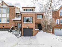 99 DUNBARTON COURT Ottawa Ontario, K1K 4L5