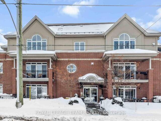 302 - 400 MCLEOD STREET Ottawa Ontario, K2P 1A6 - 2 Bedrooms Condo For Sale