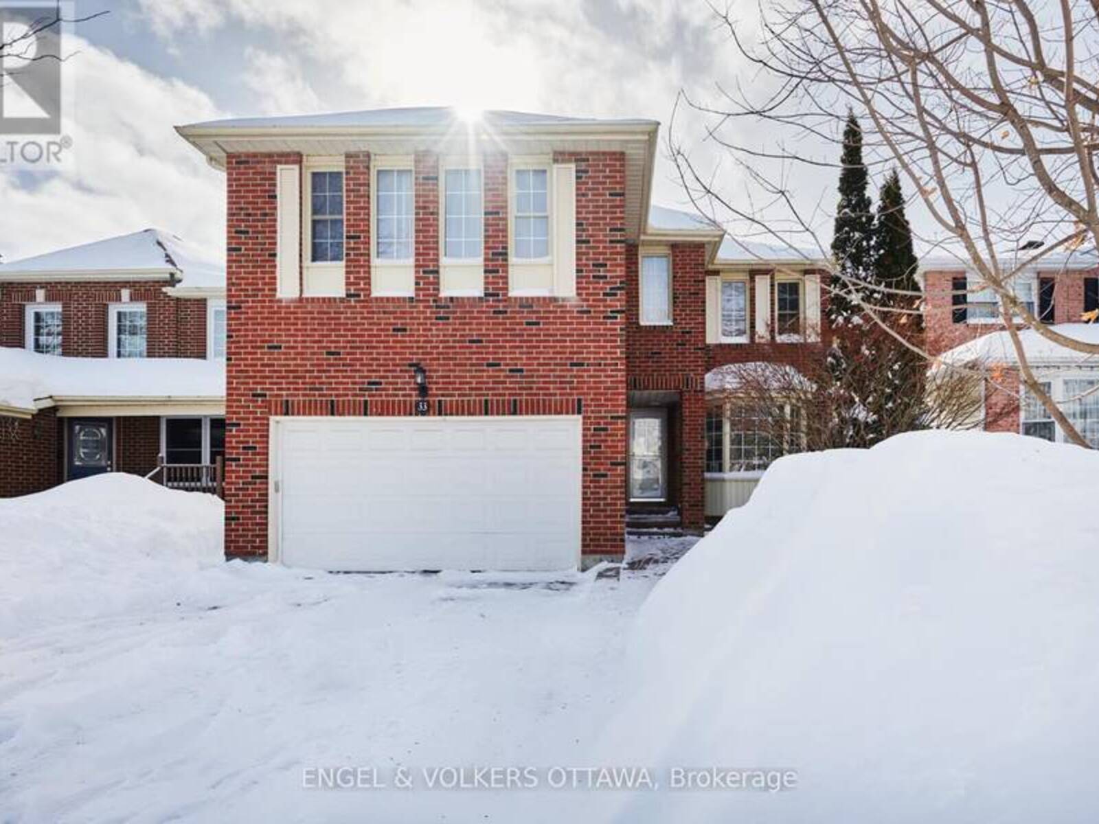 33 MORGAN'S GRANT WAY, Ottawa, Ontario K2K 2G2