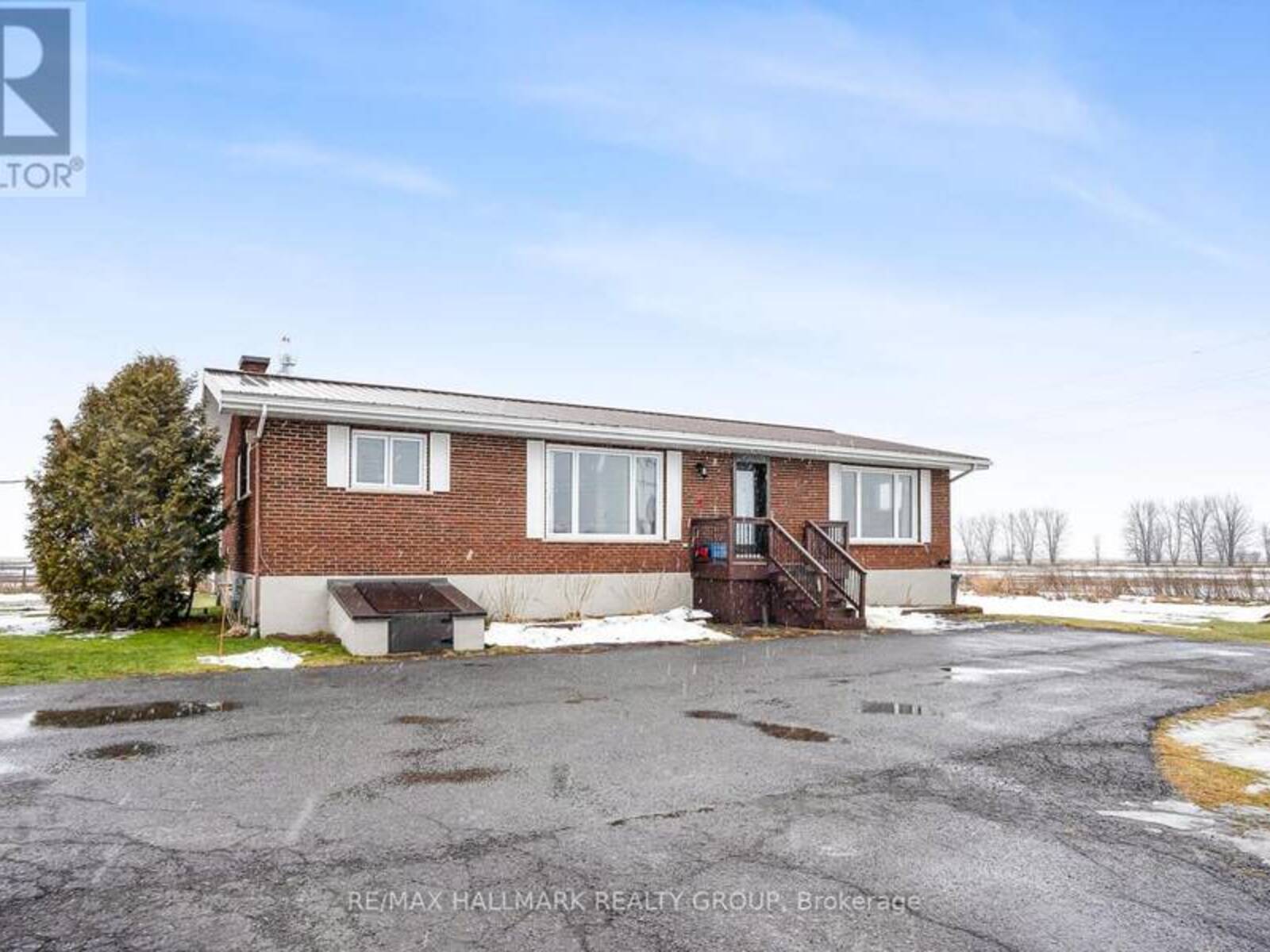 2631 COUNTY ROAD 17 ROAD, L'Orignal, Ontario K0B 1K0