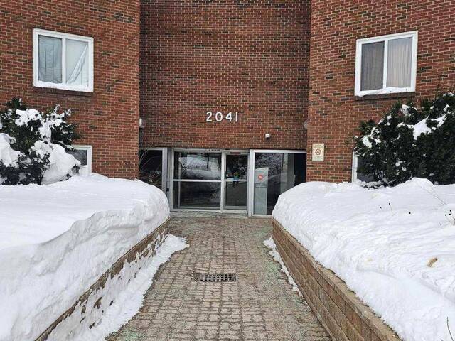 404C - 2041 ARROWSMITH DRIVE Ottawa Ontario, K1J 7V7 - 1 Bedroom Condo For Sale