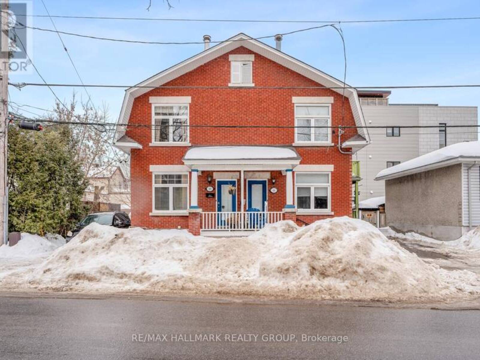 44 PUTMAN AVENUE, Ottawa, Ontario K1M 1Z3