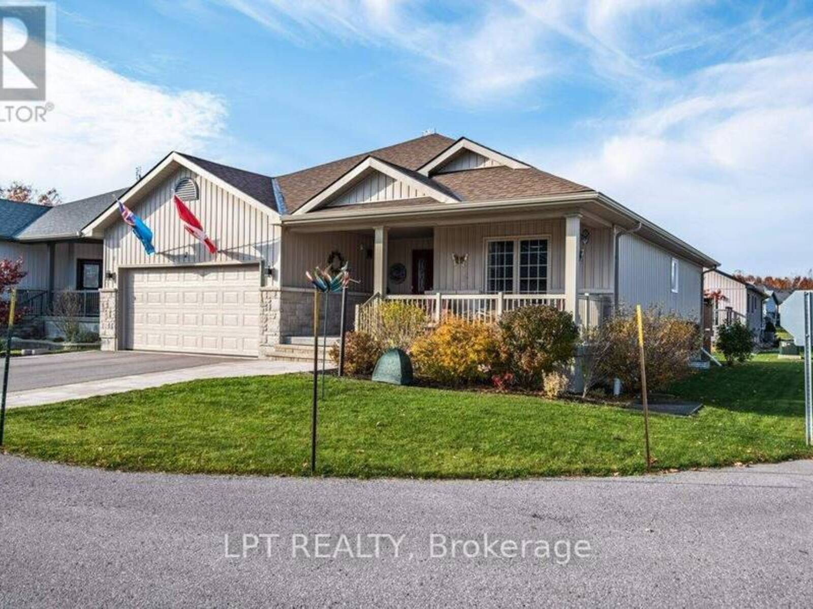 2 MERRILL DRIVE, Prince Edward, Ontario K0K 3L0